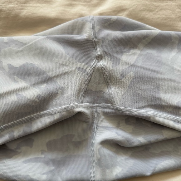 Lululemon wunder under - Picture 3 of 4